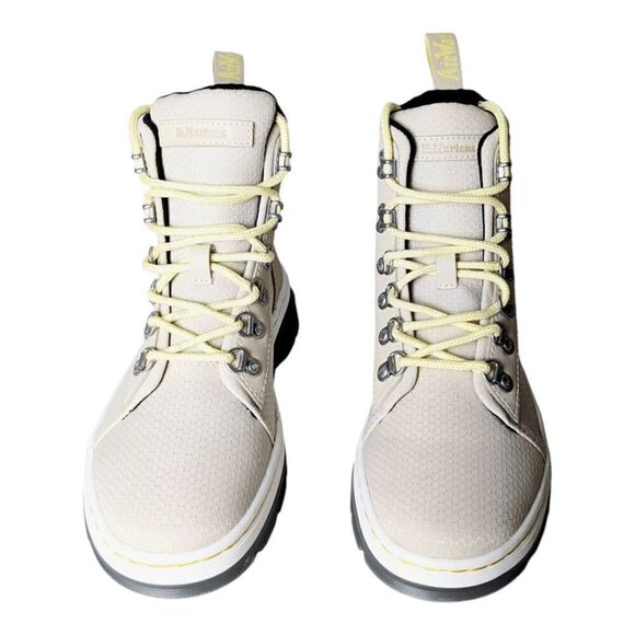 NWOB DR. MARTENS Combs 'Parchment Beige' Boot Size 7 - Picture 4 of 7